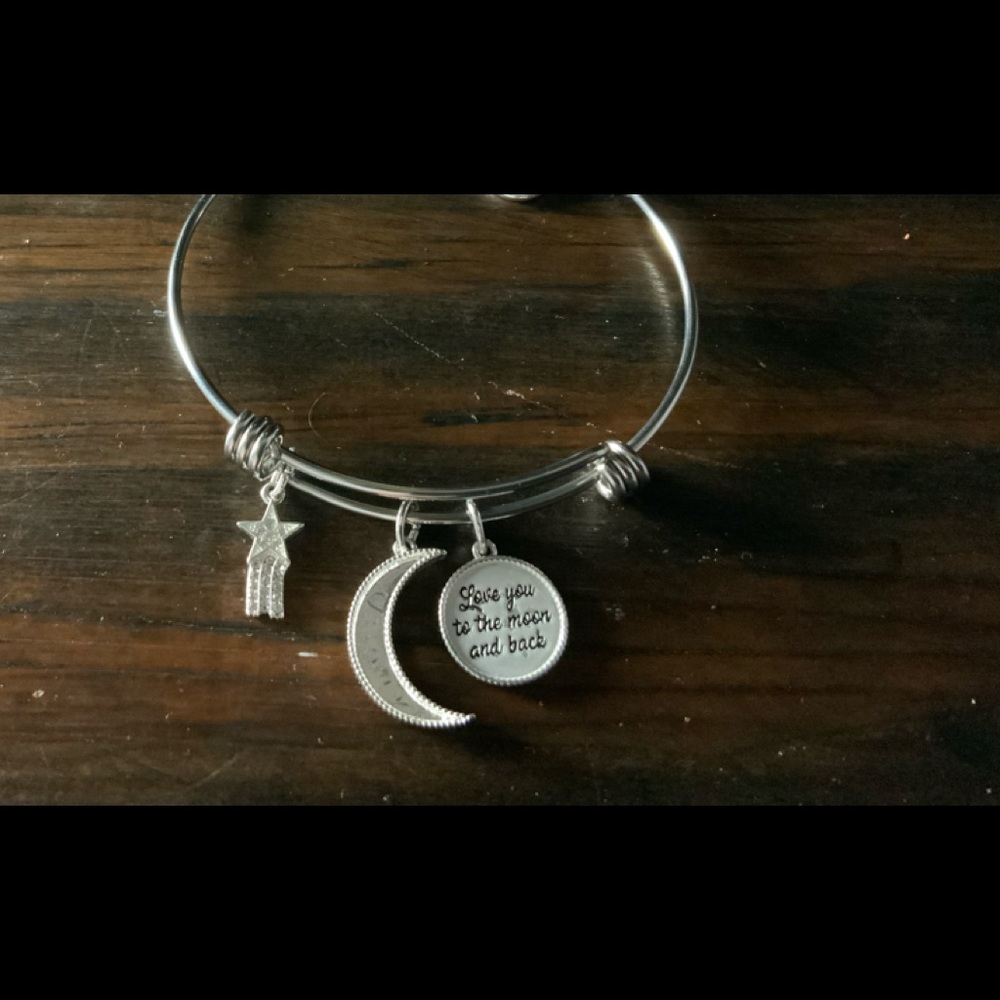 Sliver Woman’s Adjustable charm bracelet